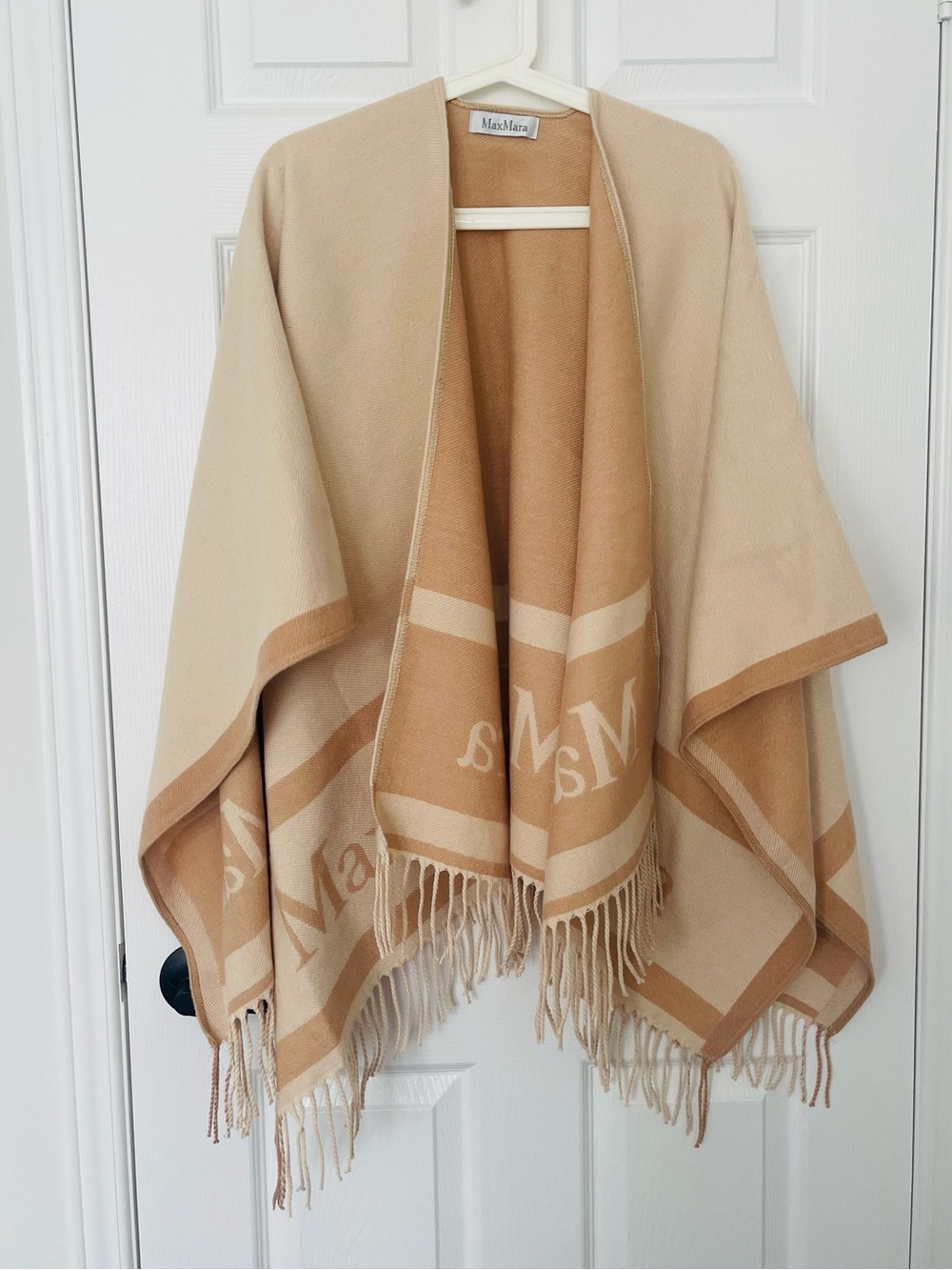 MaxMara Camel and Cream Fringed Wool Jacquard Poncho
